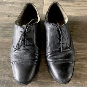 Toms black Oxfords